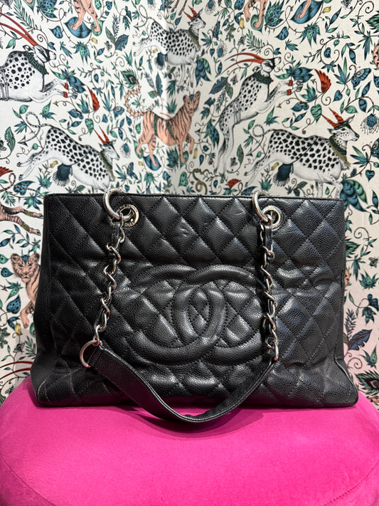 Tote chanel caviar negra