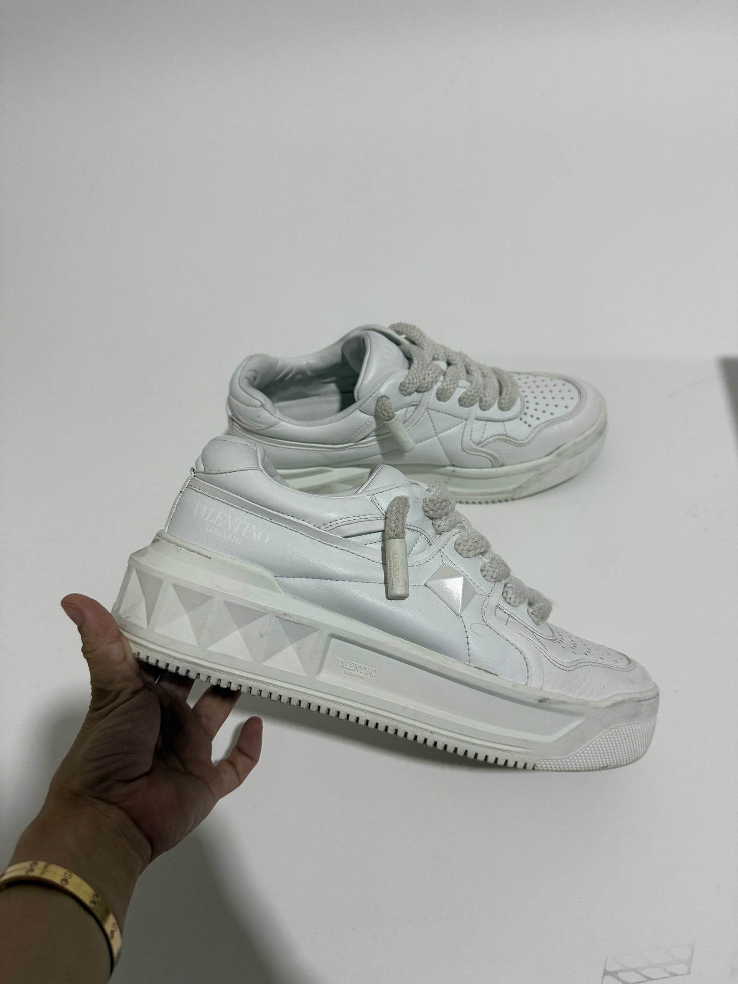 Valentino blancos talla 40