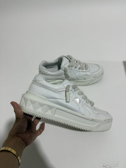 Valentino blancos talla 40