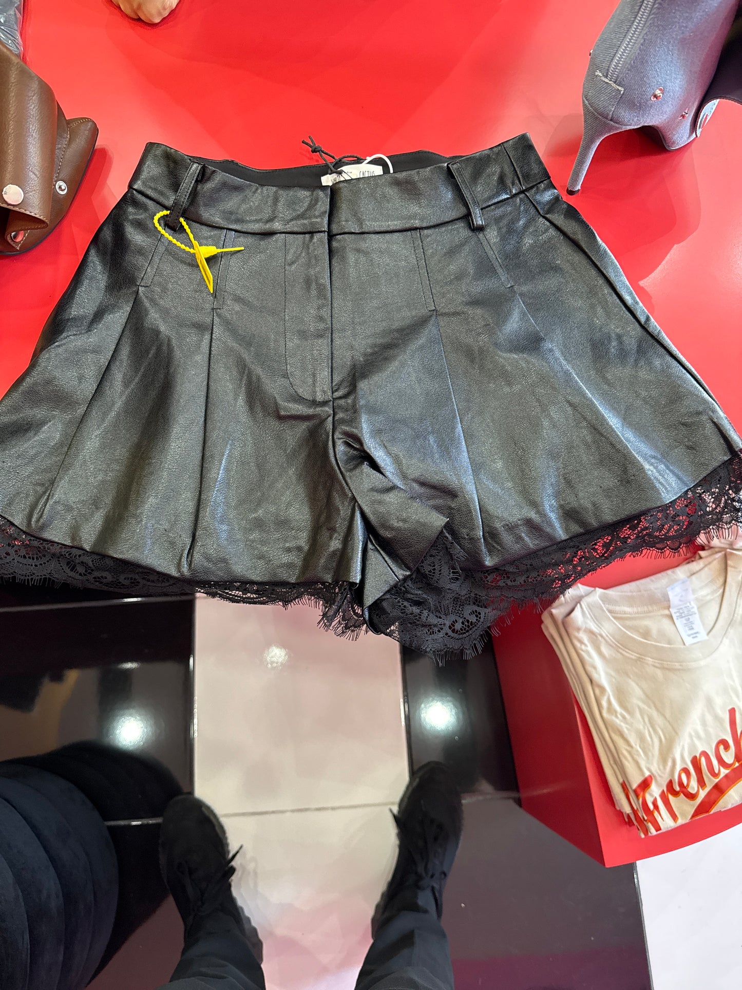 SHORT FALDA PU