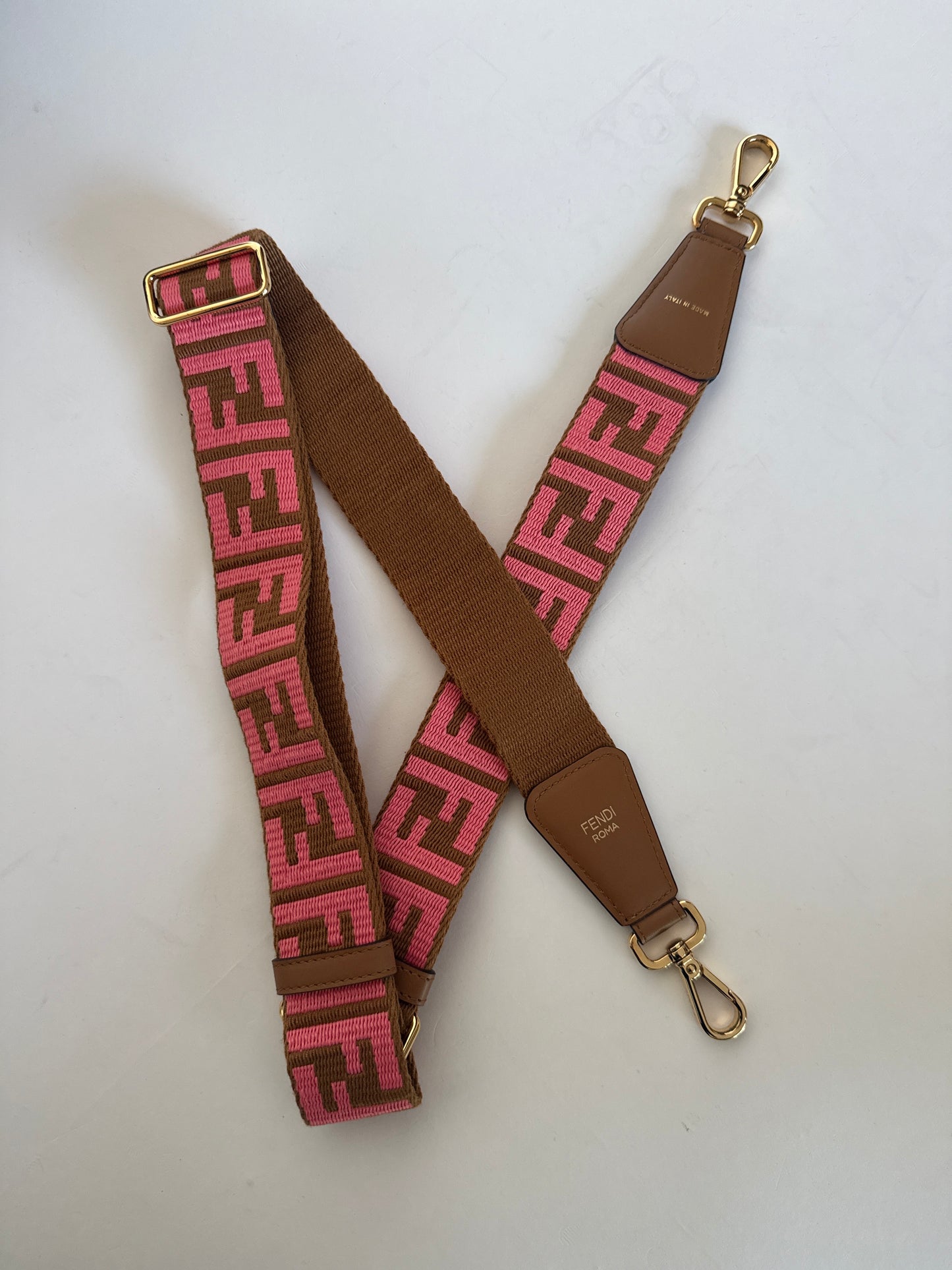 Strap fendi rosa y camel