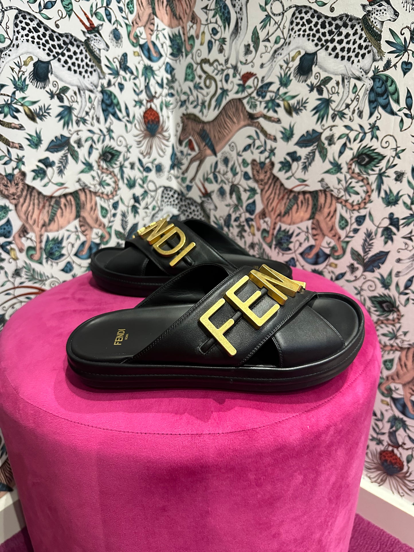 Fendi talla 38 sandalias