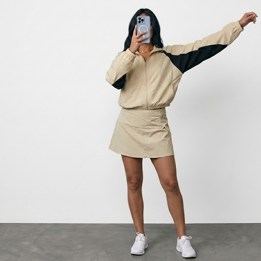 Set falda y cazadora beige