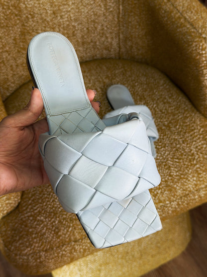 Bottega baby blue  39