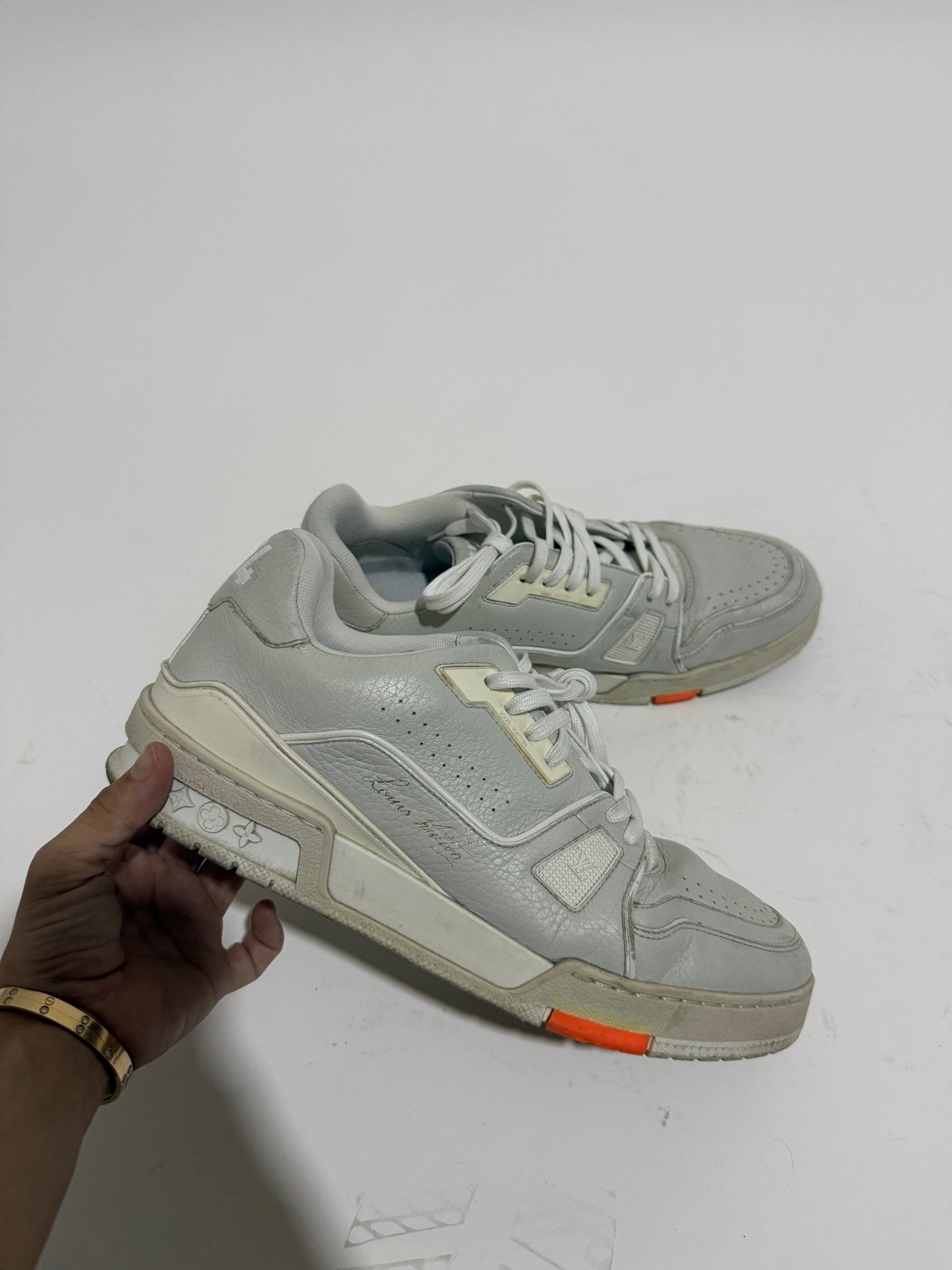 LV TALLA 7 (gris con naranja