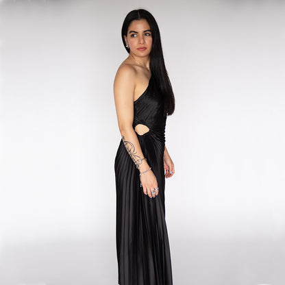 VESTIDO PLIZADO NEGRO