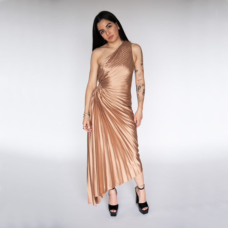 Vestido plizado Bronce