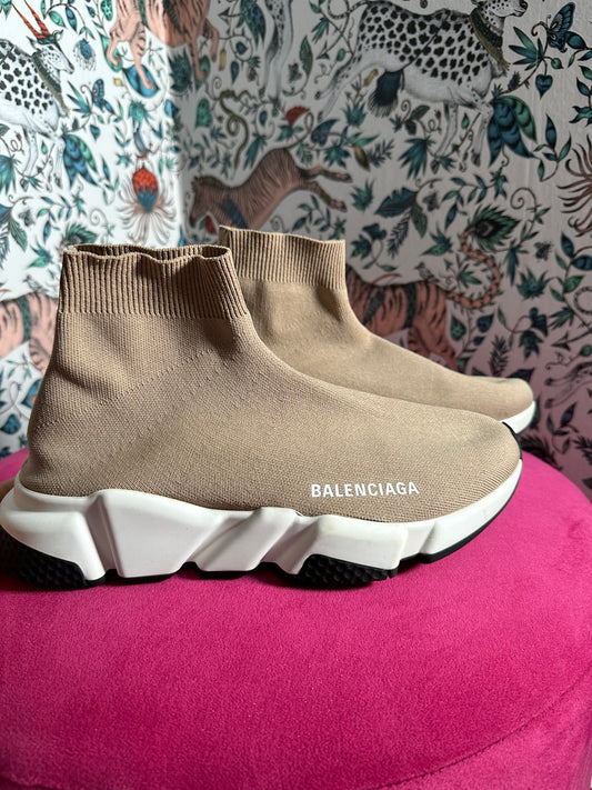 Speed balenciaga nude 38